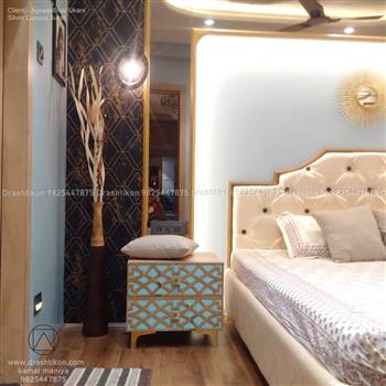 Silver Luxuria, Surat